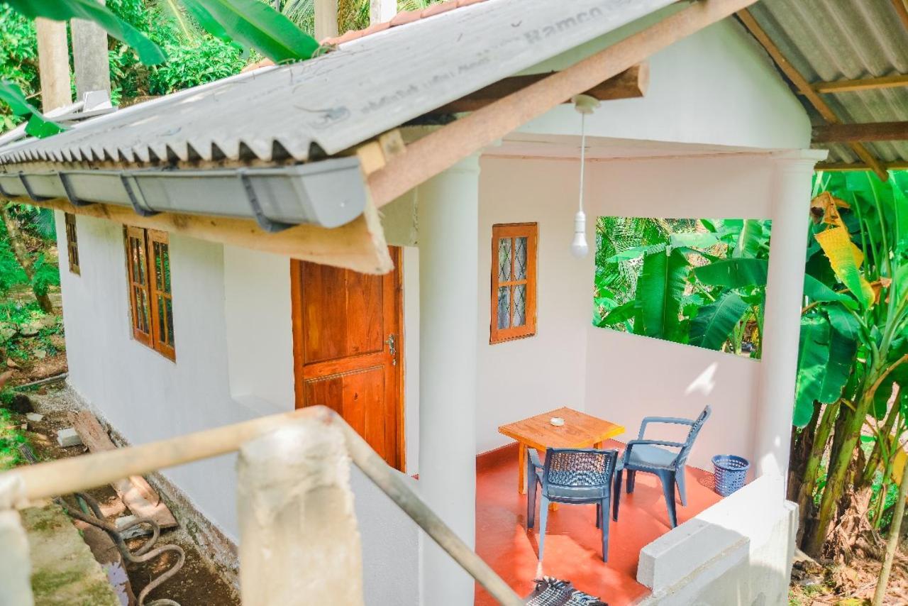 Pradeepa House Apartamento Unawatuna Exterior foto