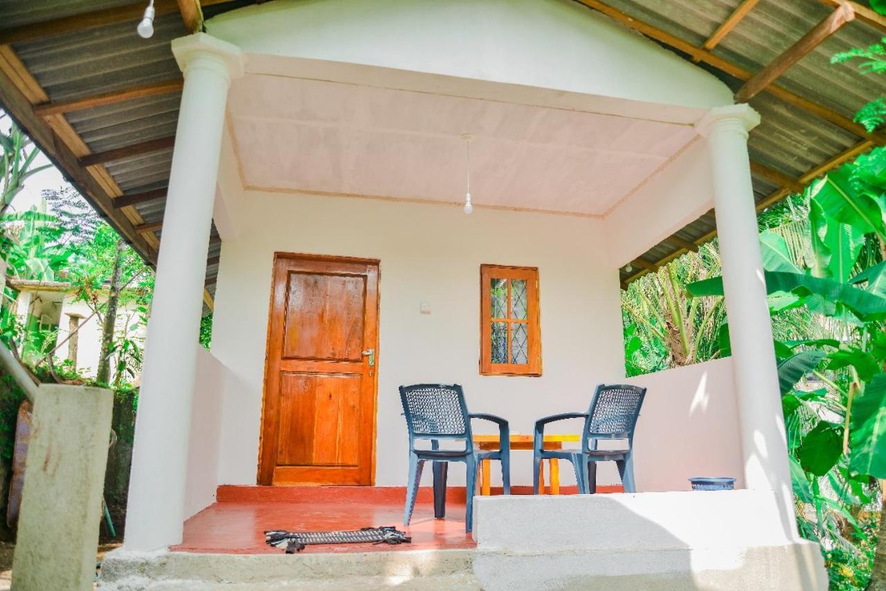 Pradeepa House Apartamento Unawatuna Exterior foto